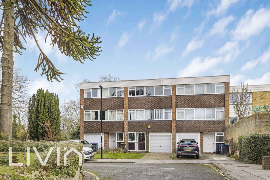 4 bed town house for sale in Willow Mount, Croydon  - Property Image 3