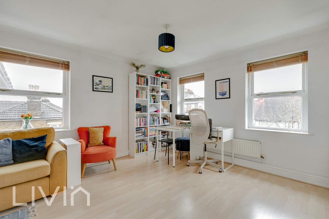 2 bed apartment for sale in Havelock Road, Croydon 3