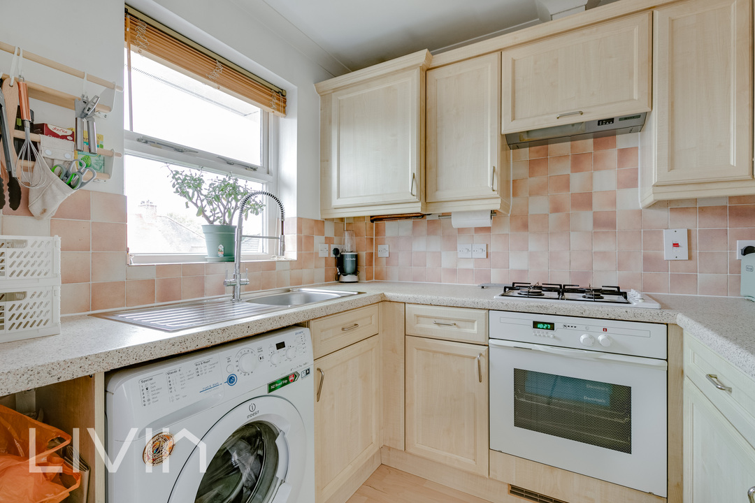 2 bed apartment for sale in Havelock Road, Croydon 6