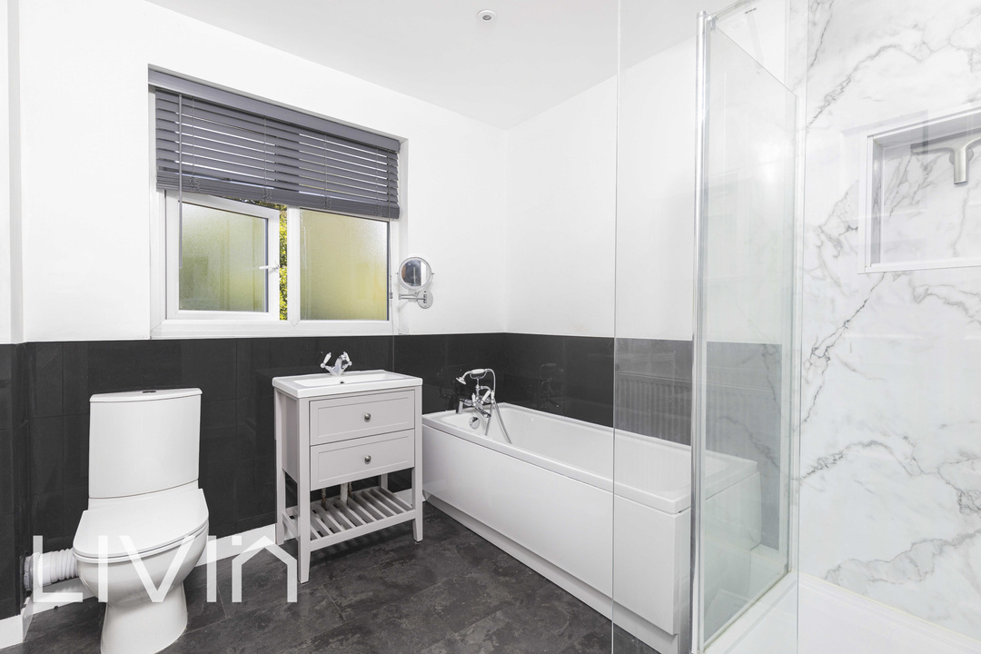 4 bed semi-detached house for sale in Salcott Road, Croydon  - Property Image 17
