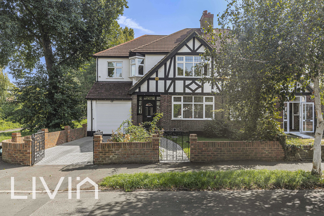 4 bed semi-detached house for sale in Salcott Road, Croydon  - Property Image 25