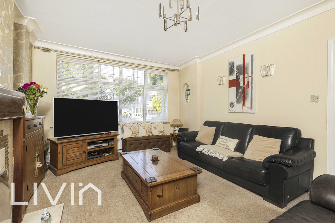 4 bed semi-detached house for sale in Salcott Road, Croydon  - Property Image 15