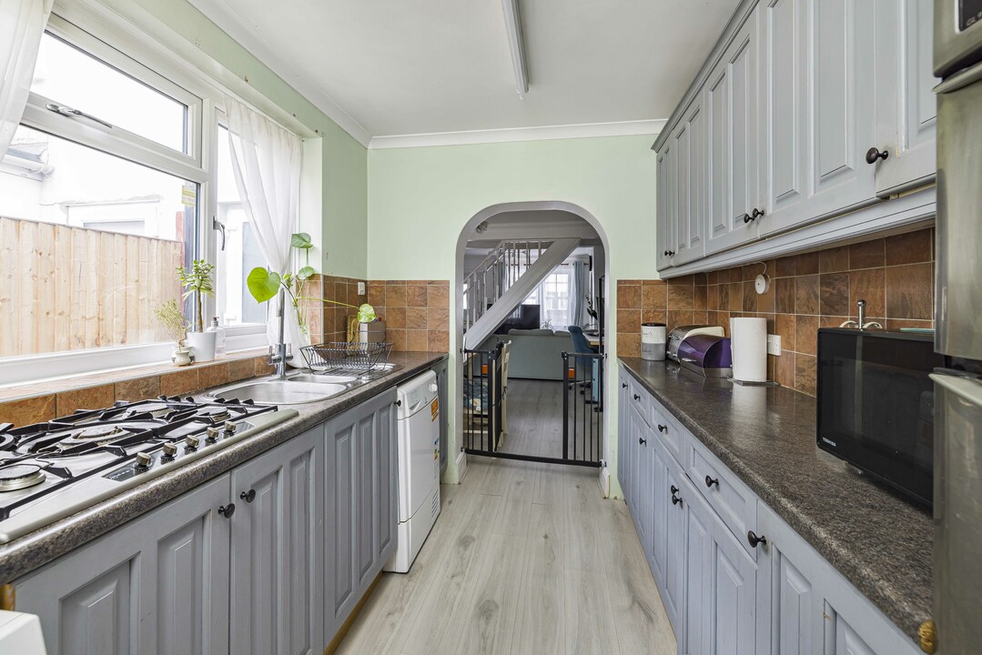 2 bed terraced house for sale in Cornwall Road, Croydon  - Property Image 14