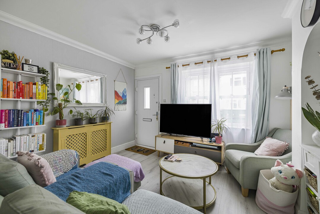 2 bed terraced house for sale in Cornwall Road, Croydon 1