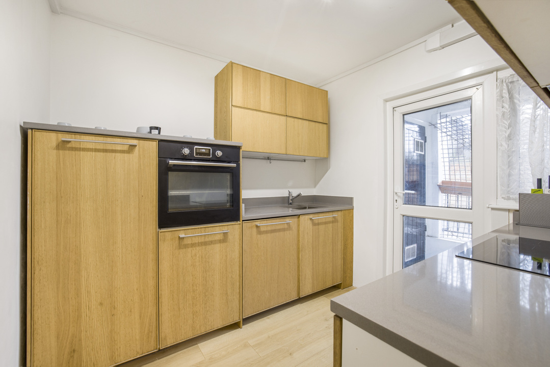 2 bed apartment for sale in Church Road, Croydon  - Property Image 5