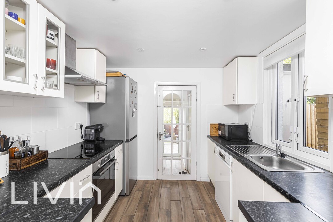 3 bed terraced house for sale in Dalmally Road, Croydon 8
