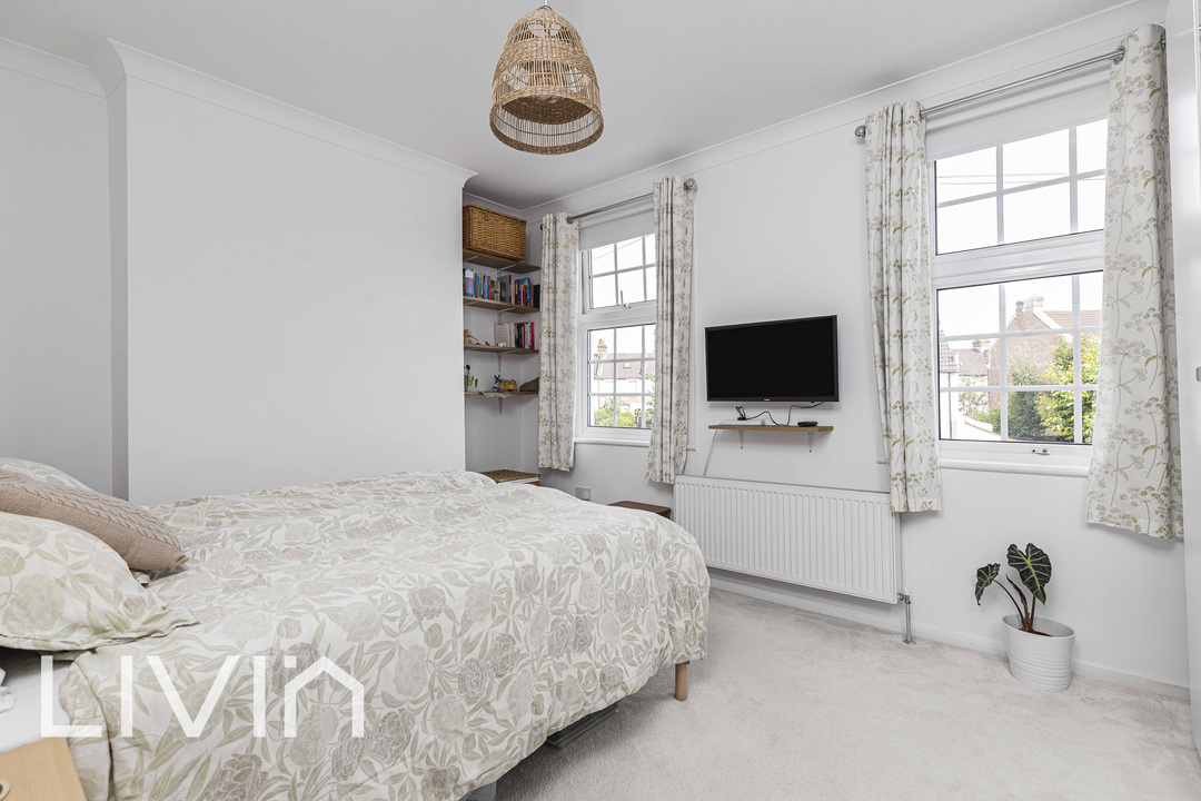 3 bed terraced house for sale in Dalmally Road, Croydon 15