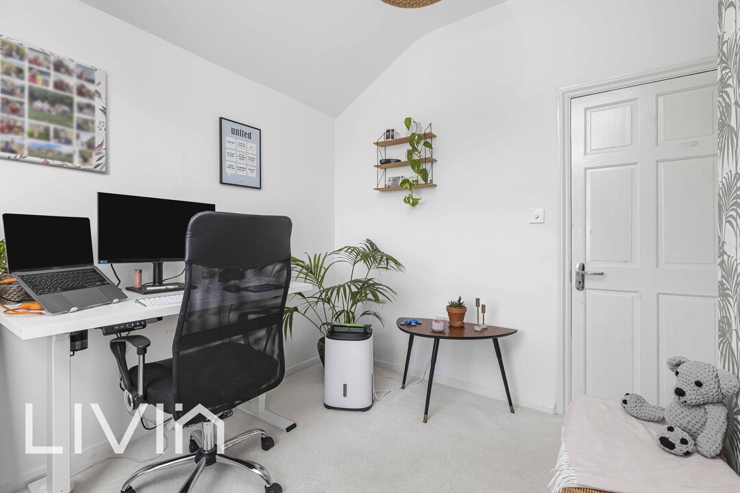 3 bed terraced house for sale in Dalmally Road, Croydon 19