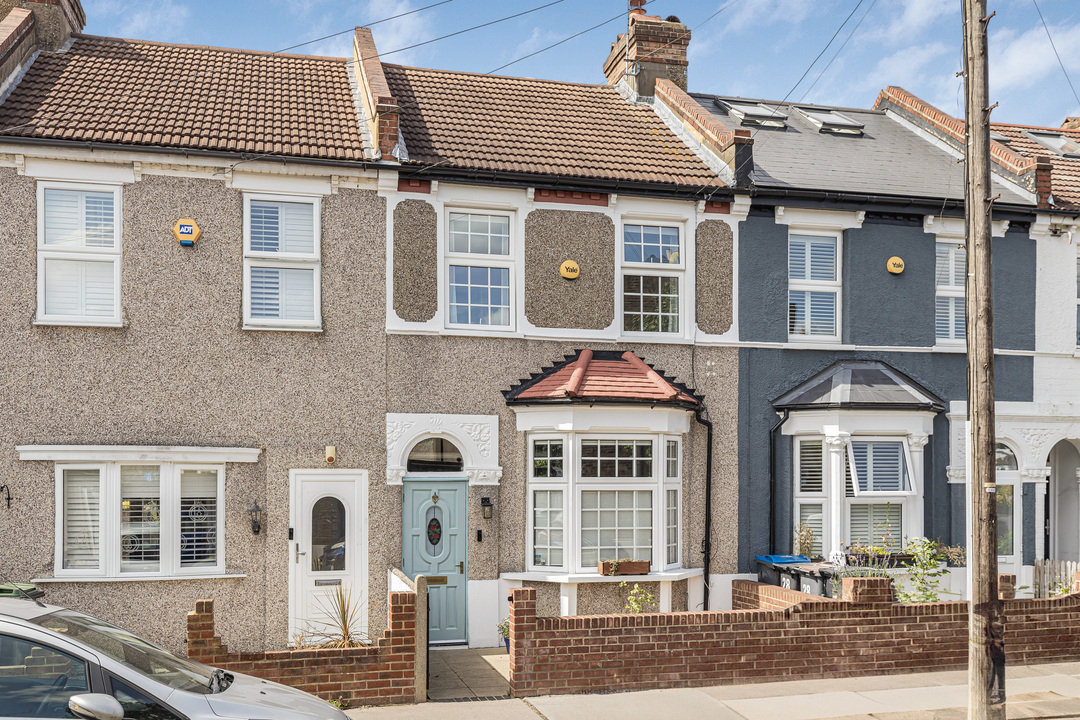 3 bed terraced house for sale in Dalmally Road, Croydon, CR0