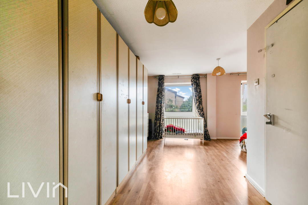 4 bed semi-detached house to rent in Park Hill Rise, Croydon  - Property Image 8