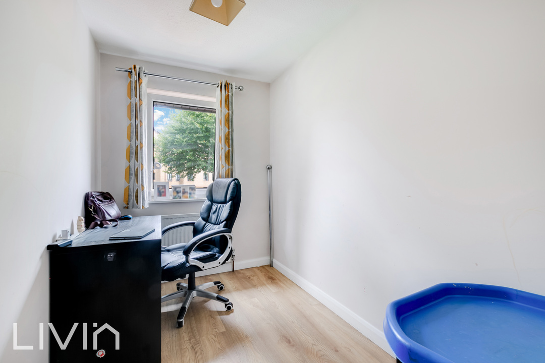 4 bed semi-detached house to rent in Park Hill Rise, Croydon  - Property Image 16