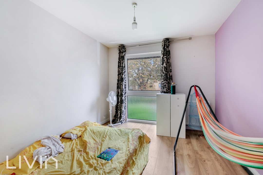 4 bed semi-detached house to rent in Park Hill Rise, Croydon  - Property Image 13
