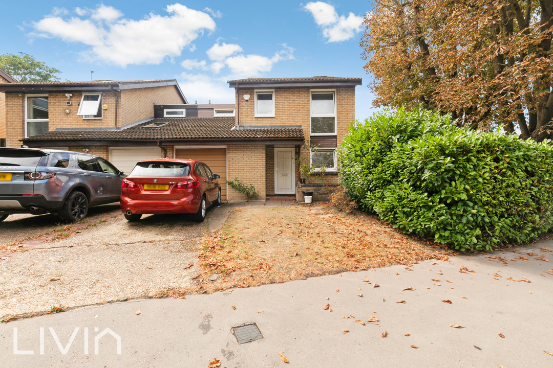 4 bed semi-detached house to rent in Park Hill Rise, Croydon, CR0