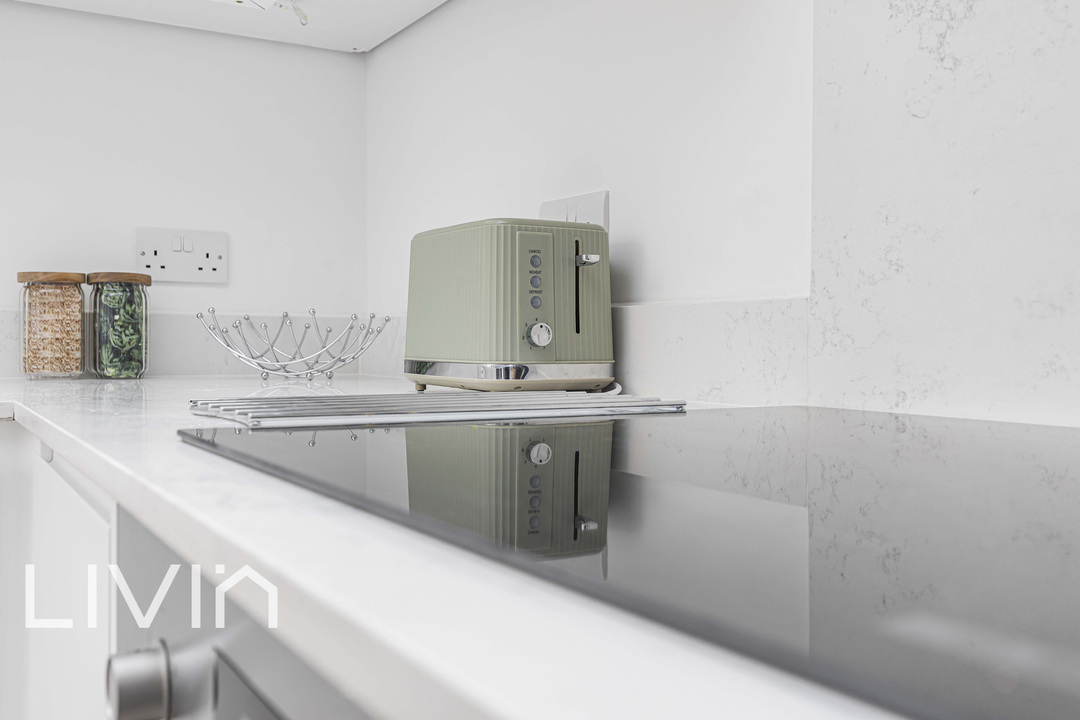 2 bed end of terrace house for sale in Goschen Mews, Selsdon 8