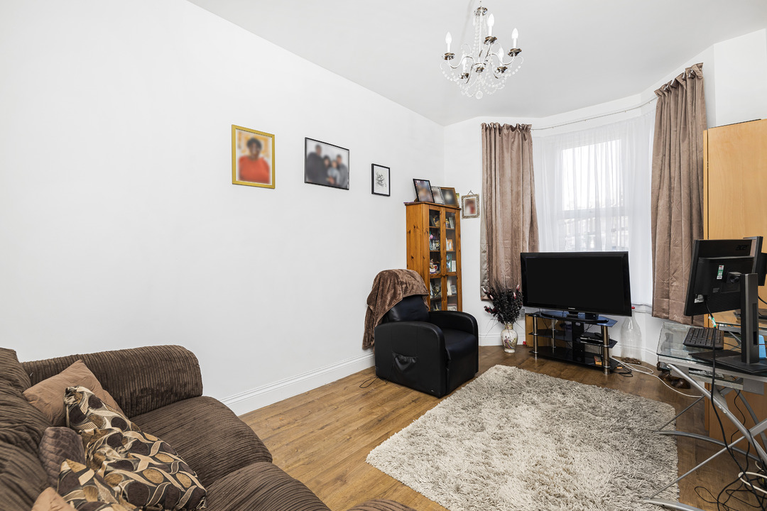 4 bed terraced house for sale in Khama Road, London  - Property Image 13