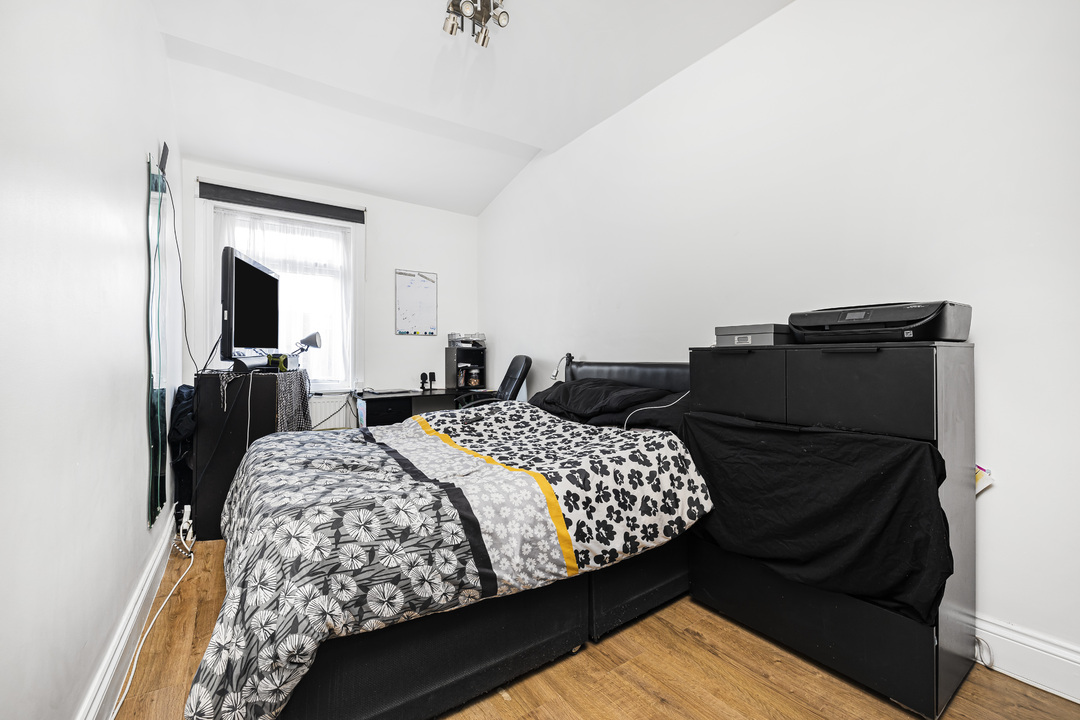 4 bed terraced house for sale in Khama Road, London  - Property Image 16