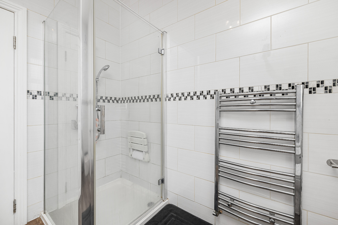 4 bed terraced house for sale in Khama Road, London  - Property Image 19