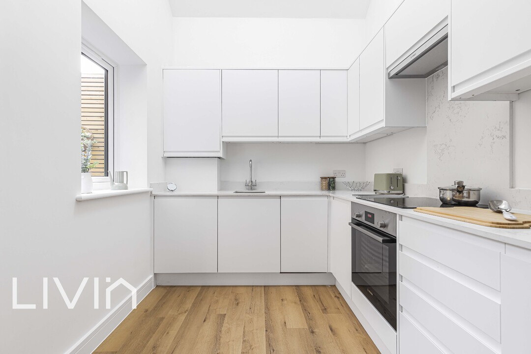 2 bed house for sale in Goschen Mews, South Croydon 9