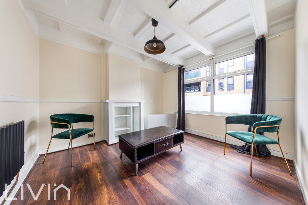 2 bed terraced house for sale in Gloucester Road, Croydon  - Property Image 4