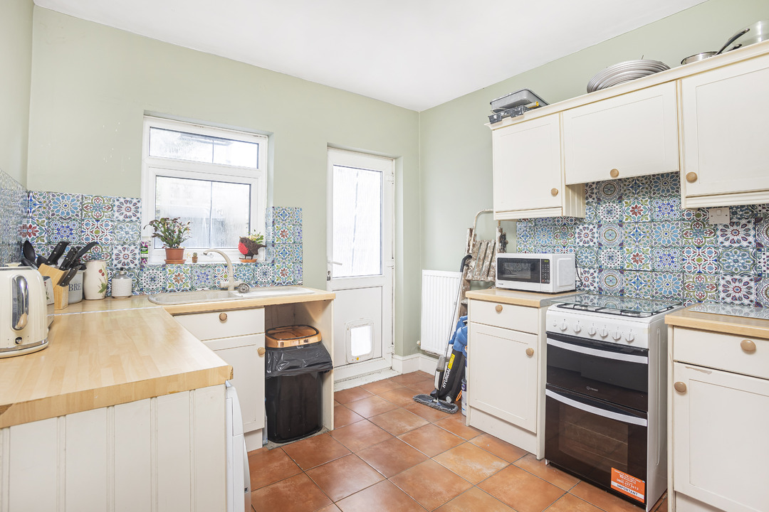 2 bed terraced house for sale in Parker Road, Croydon  - Property Image 3