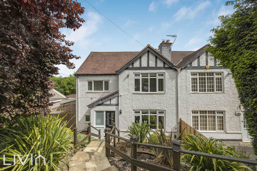 3 bed house for sale in Kingsdown Avenue, South Croydon, CR2
