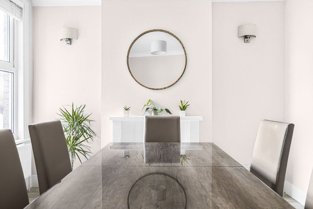 2 bed end of terrace house to rent in Ravenswood Road, Croydon 4