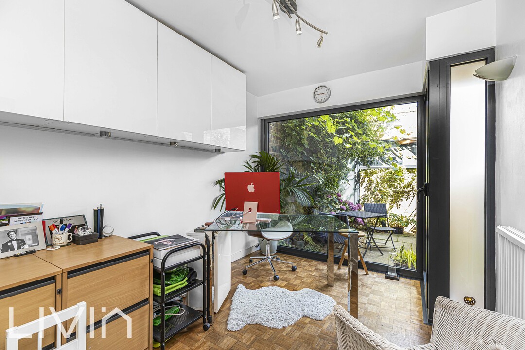 4 bed terraced house for sale in Wavell Court, Croydon 5