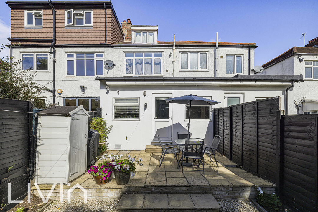 2 bed apartment for sale in Southern Avenue, London  - Property Image 16