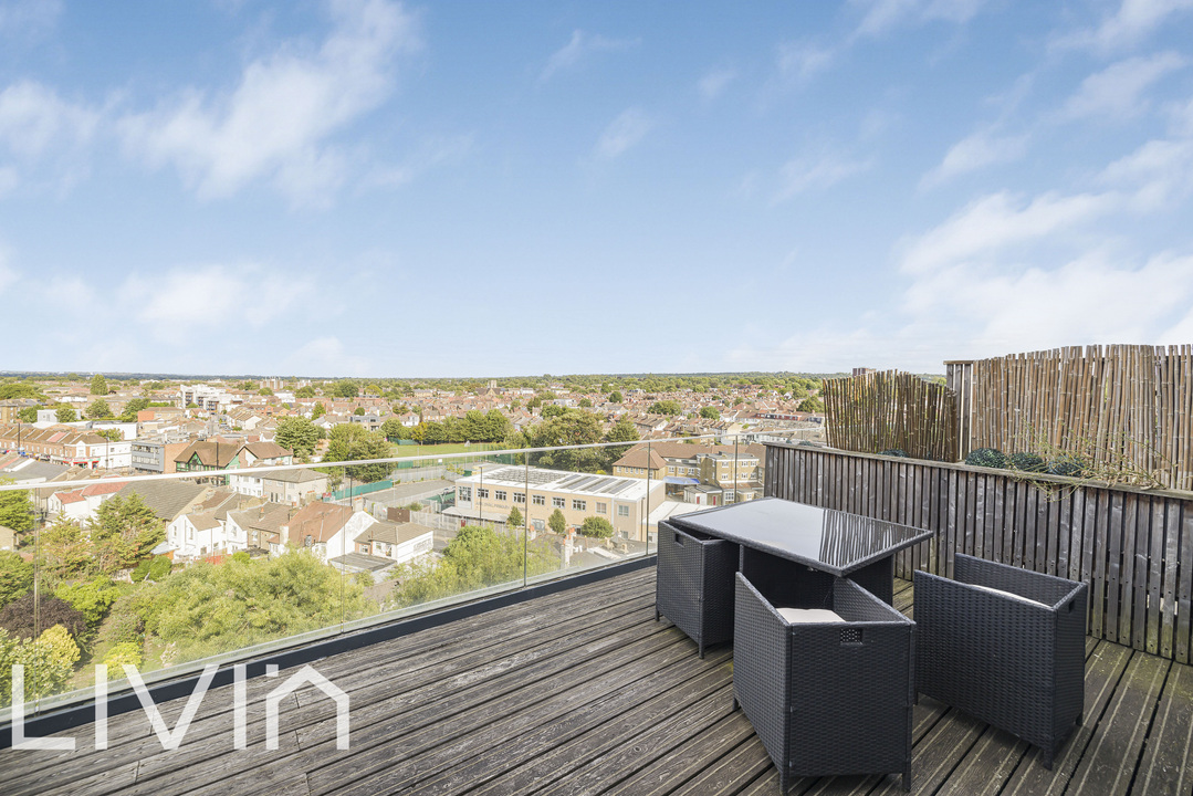 2 bed apartment for sale in Cross Road, Croydon 8