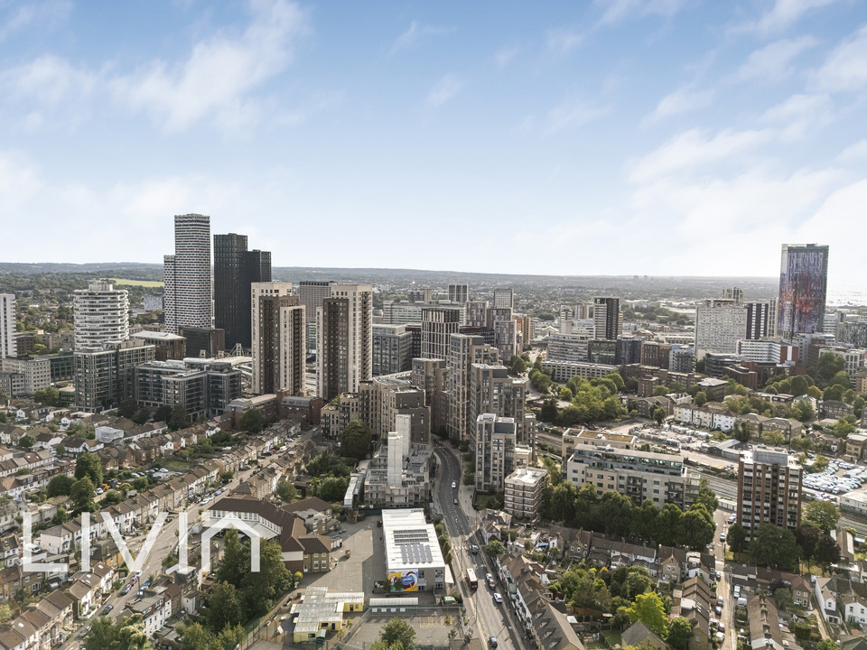 2 bed apartment for sale in Cross Road, Croydon 18