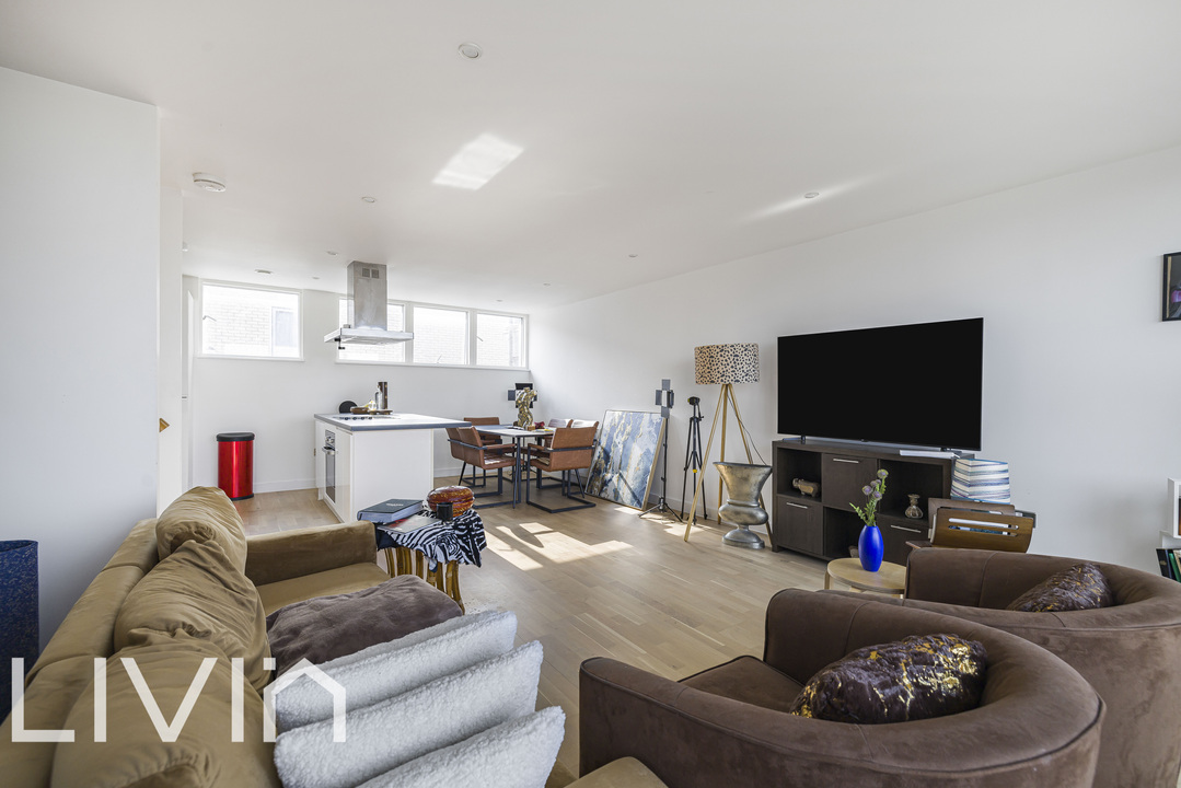 2 bed apartment for sale in Cross Road, Croydon 1