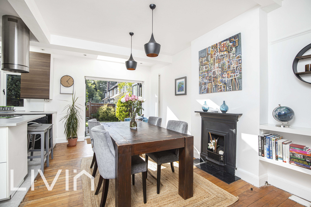 4 bed semi-detached house for sale in Ashburton Road, Croydon  - Property Image 4