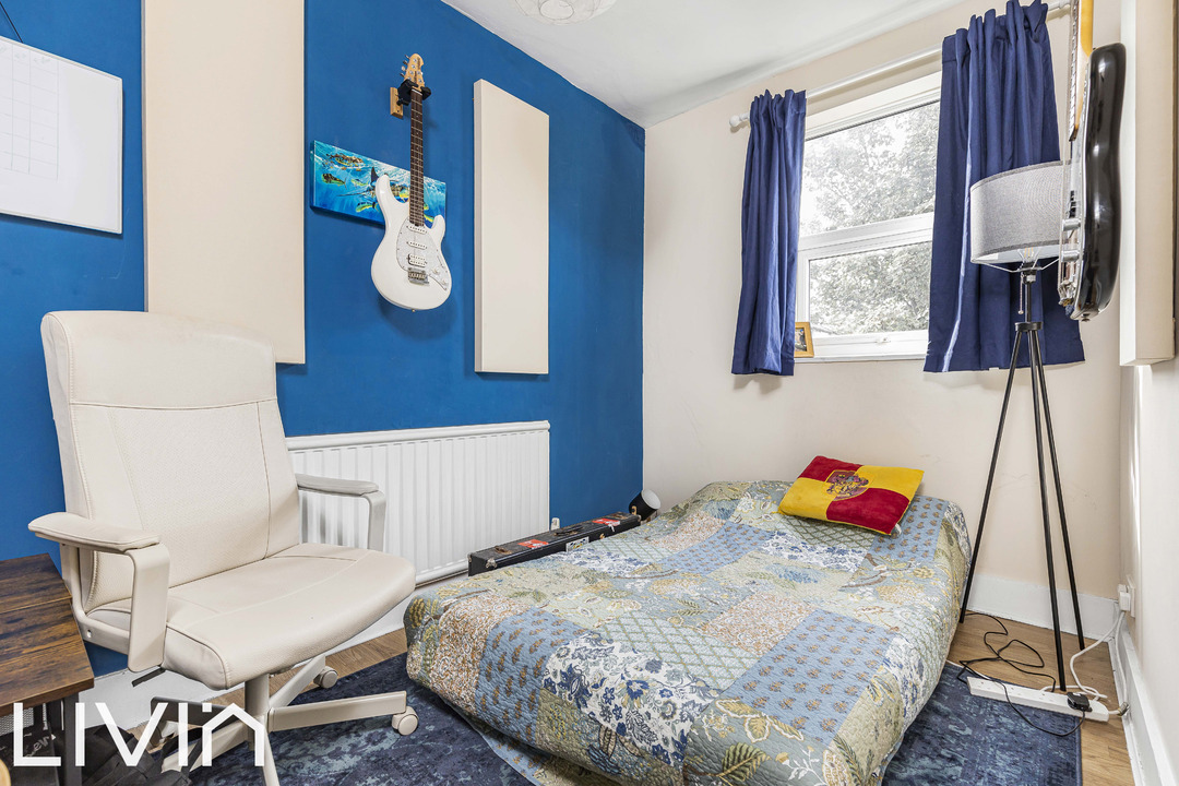 2 bed apartment for sale in Milton Road, Croydon 8