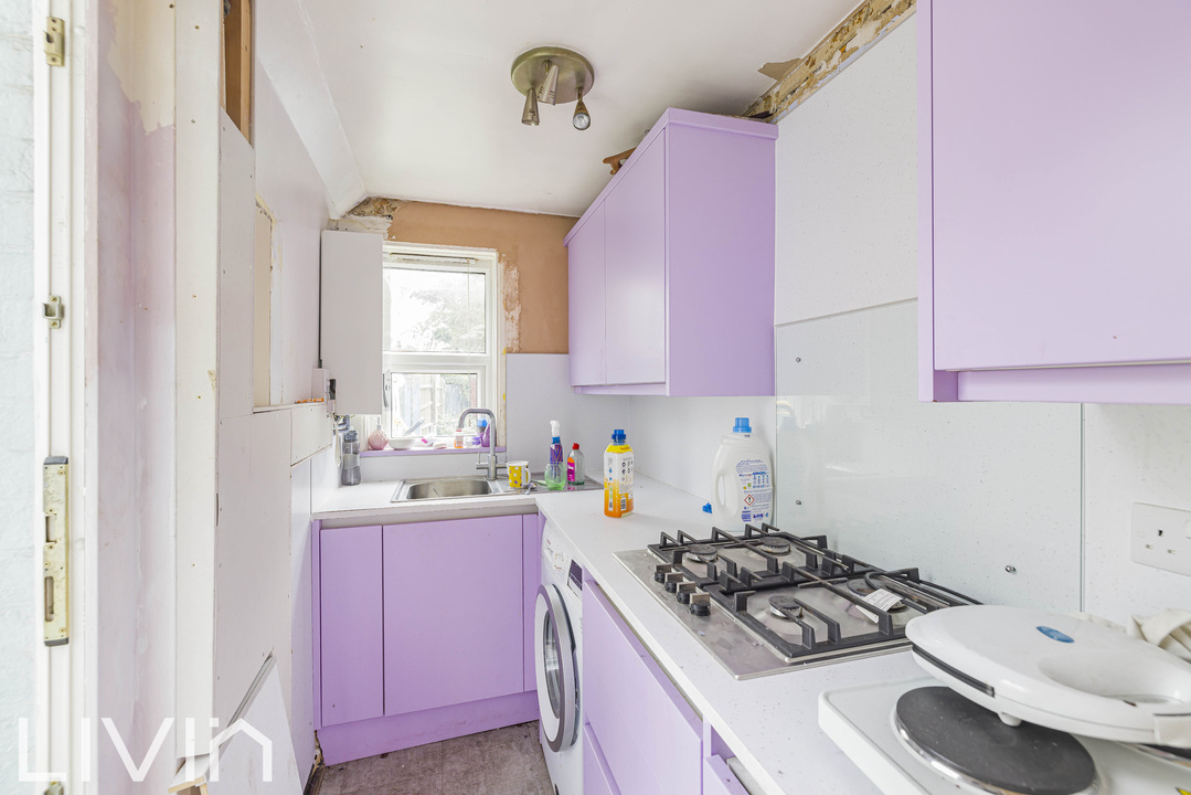 3 bed terraced house for sale in Malvern Road, Thornton Heath 6