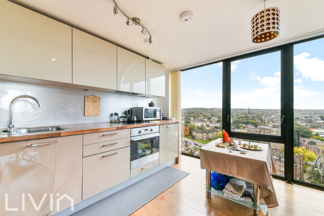 1 bed apartment for sale in Masons Avenue, Croydon  - Property Image 9