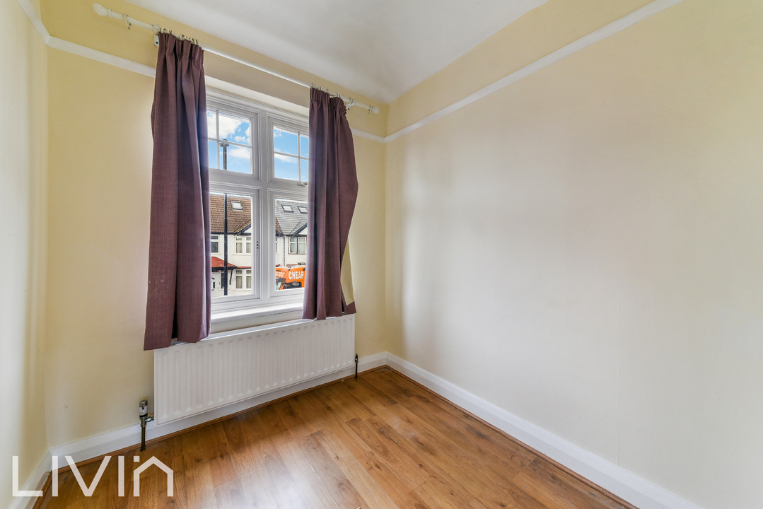 4 bed semi-detached house to rent in Lindfield Road, Croydon  - Property Image 8