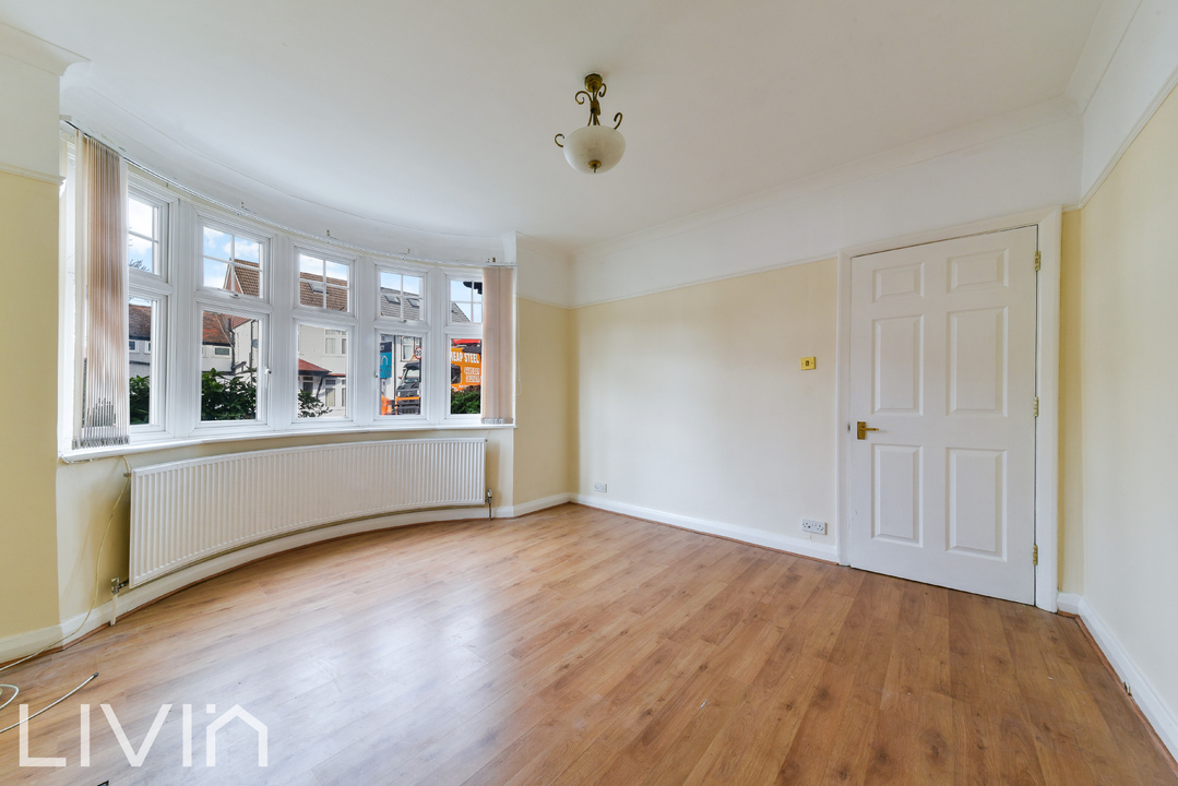 4 bed semi-detached house to rent in Lindfield Road, Croydon  - Property Image 2