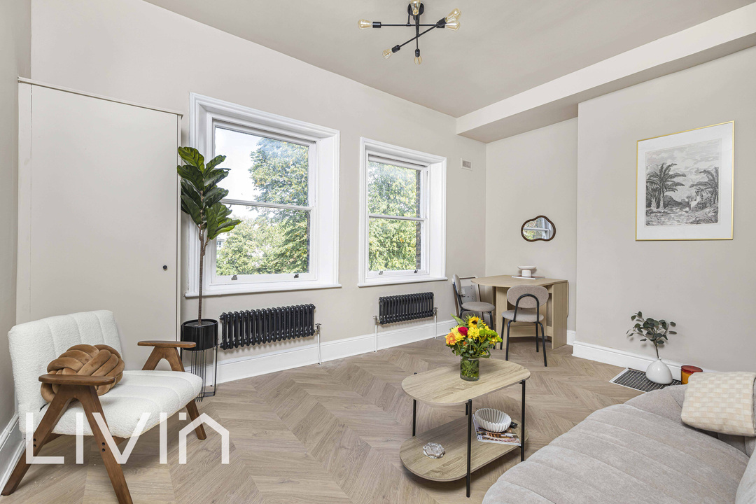 1 bed apartment for sale in Fox Hill, London  - Property Image 1