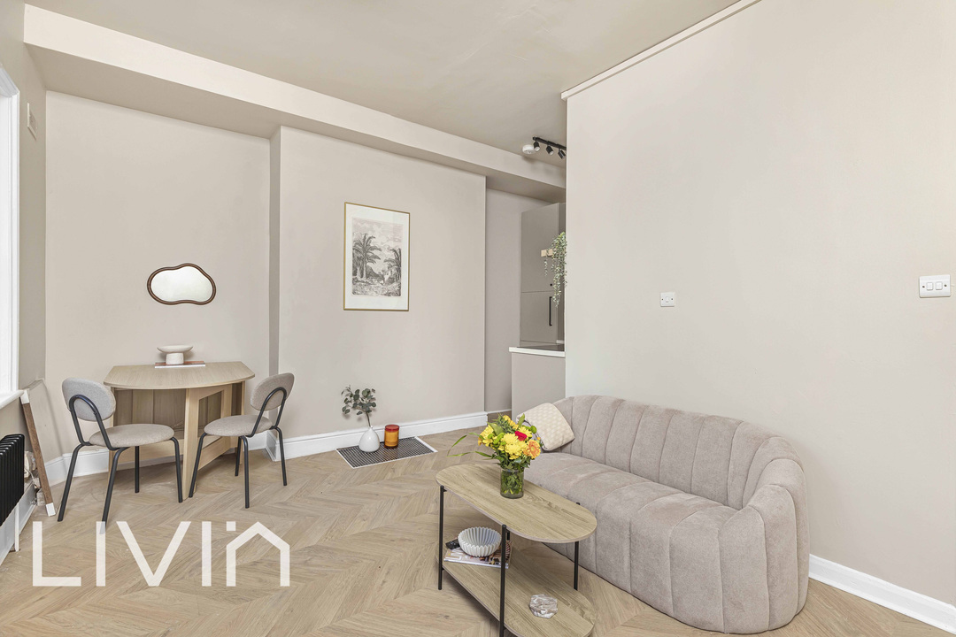 1 bed apartment for sale in Fox Hill, London  - Property Image 10