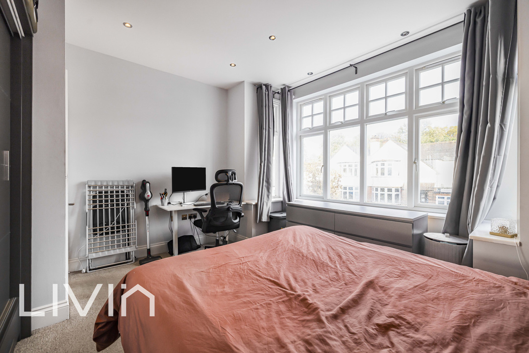 1 bed apartment for sale in Chatsworth Road, Croydon 10