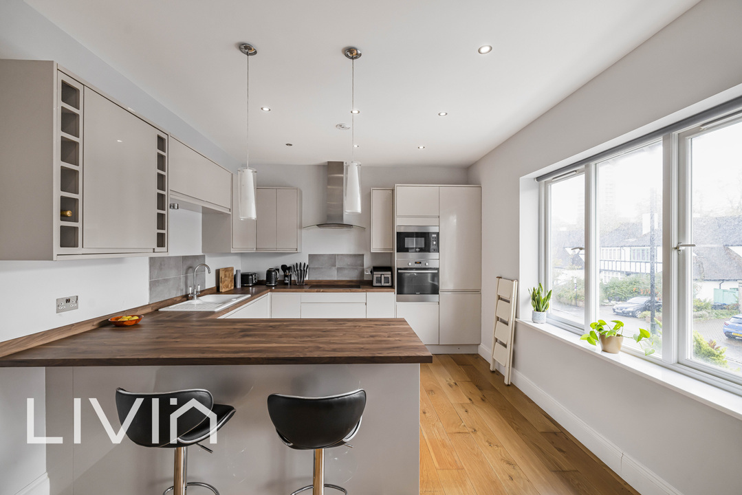 1 bed apartment for sale in Chatsworth Road, Croydon 8