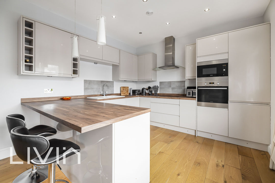 1 bed apartment for sale in Chatsworth Road, Croydon 7
