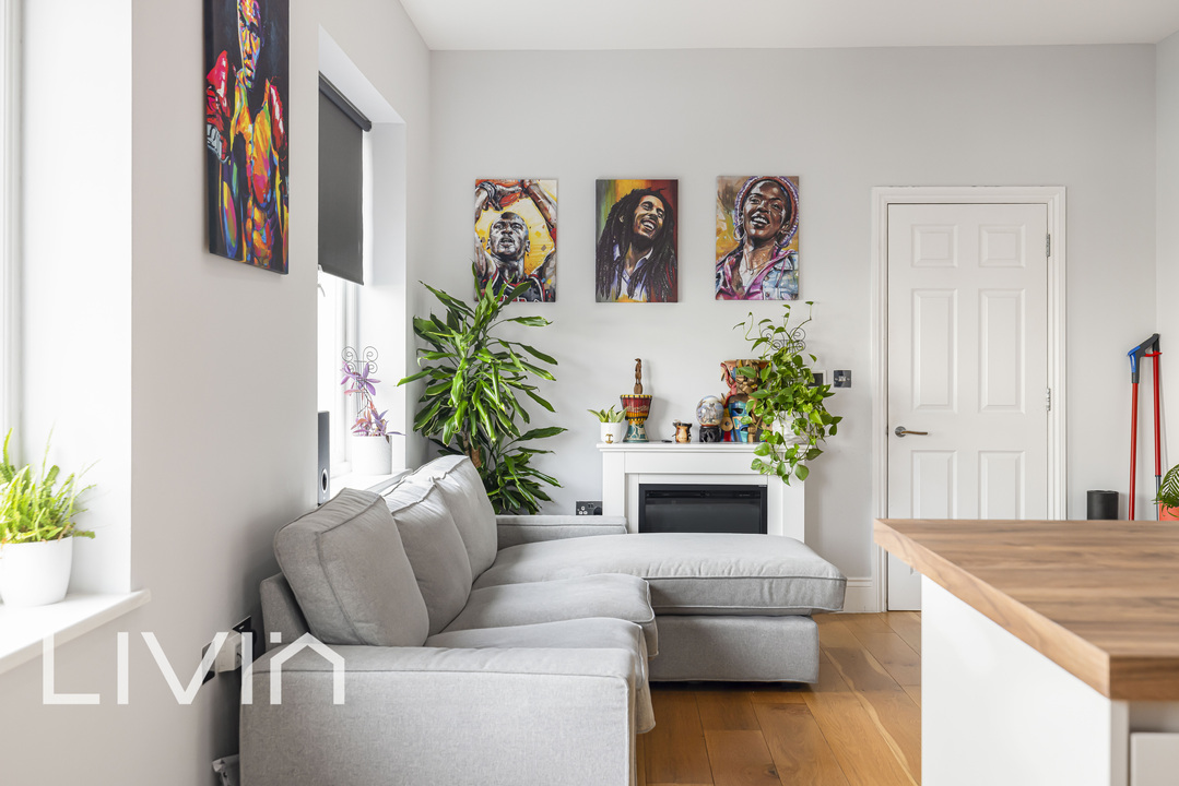 1 bed apartment for sale in Chatsworth Road, Croydon 3