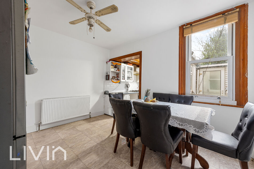 2 bed terraced house for sale in Elmers Road, London  - Property Image 5