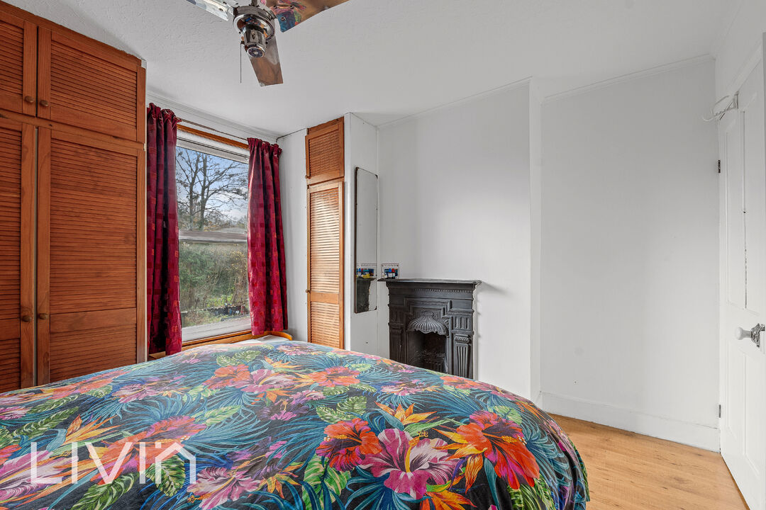 2 bed terraced house for sale in Elmers Road, London  - Property Image 12