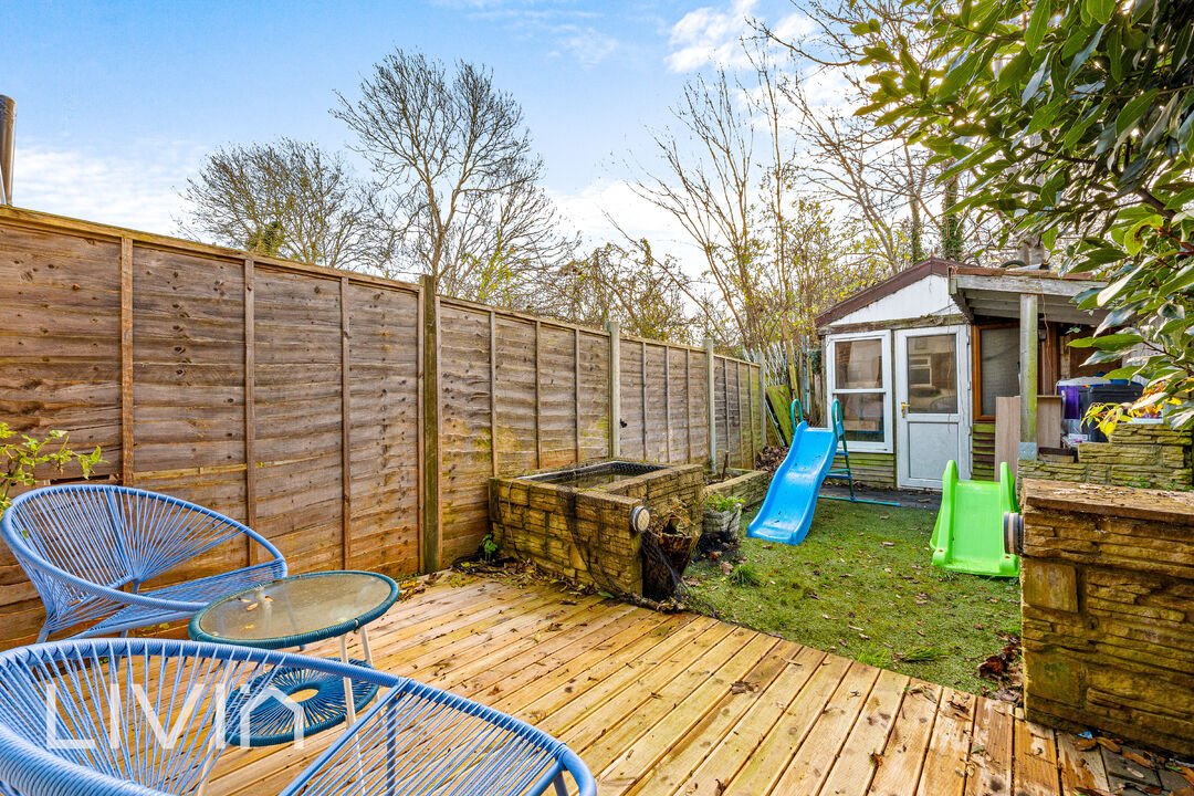 2 bed terraced house for sale in Elmers Road, London  - Property Image 13