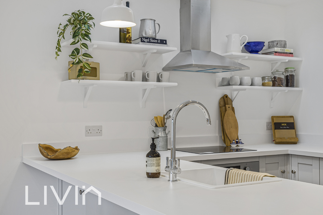 3 bed end of terrace house to rent in Tanfield Road, Croydon 12