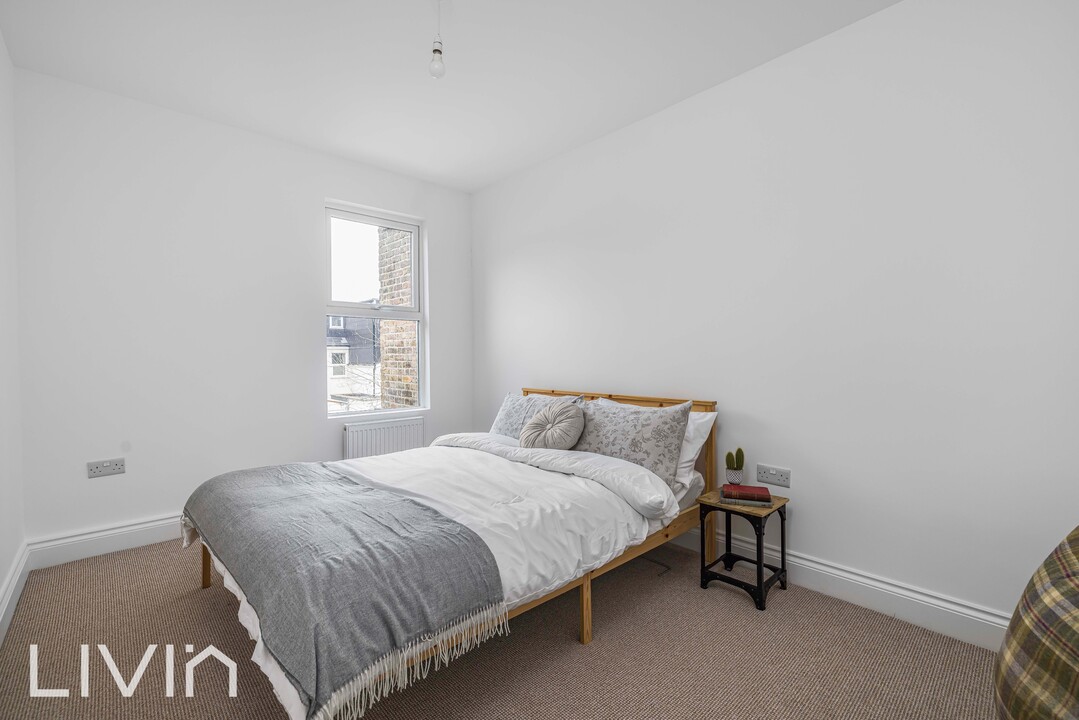 3 bed end of terrace house to rent in Tanfield Road, Croydon  - Property Image 17