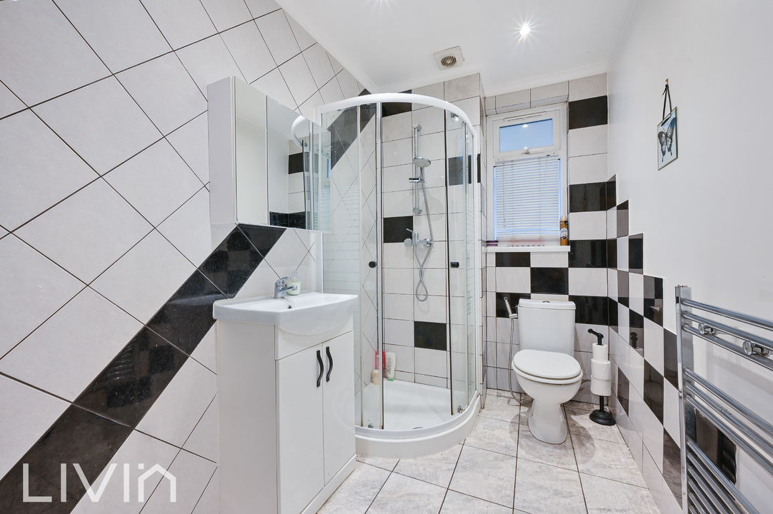 2 bed apartment to rent in Oakfield Road, Croydon 8