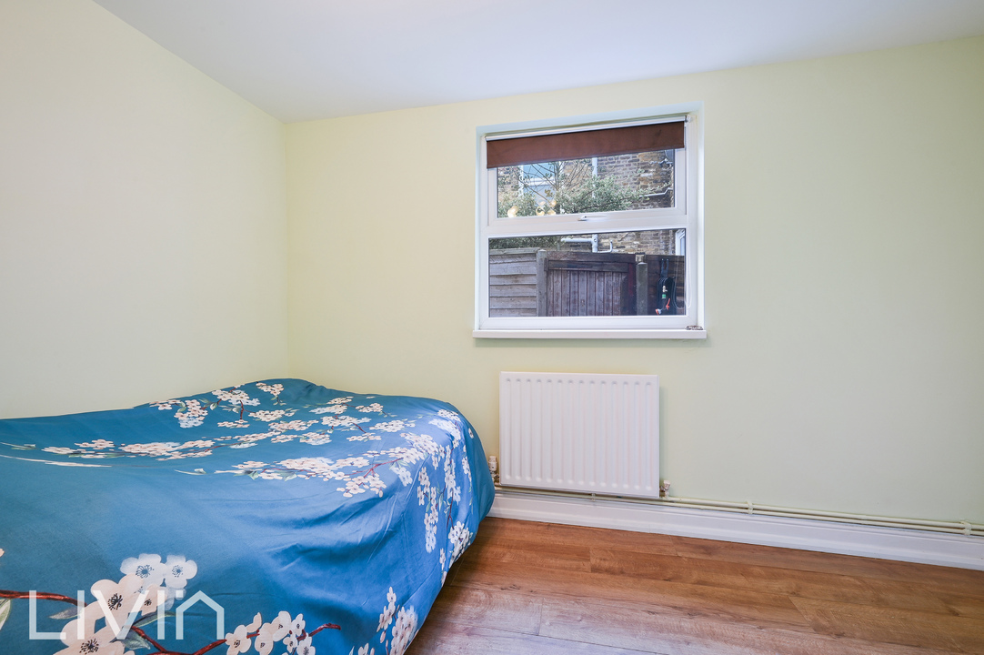 2 bed apartment to rent in Oakfield Road, Croydon 6